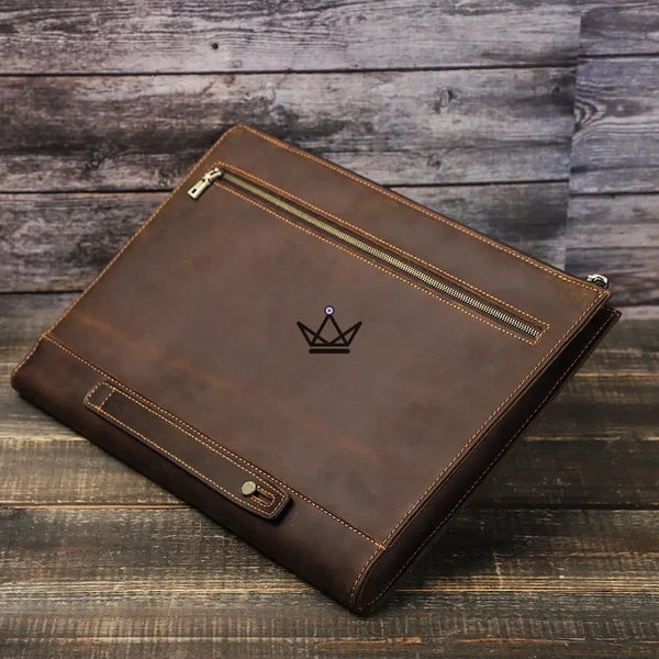 Housse MacBook 13" et 14" en cuir personnalisable — Voyageur TRAVERSÉE – 7/15
