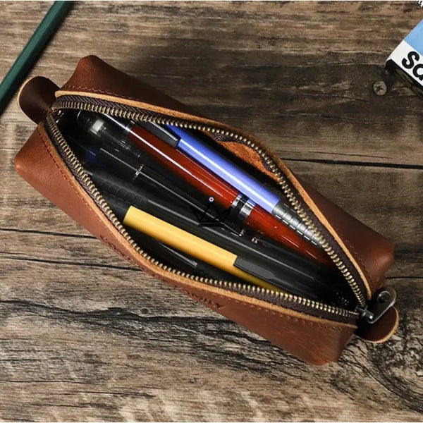 Kulturtasche aus Leder, personalisierbar – Stifte & Brillen – Voyageur Orion – 2/9