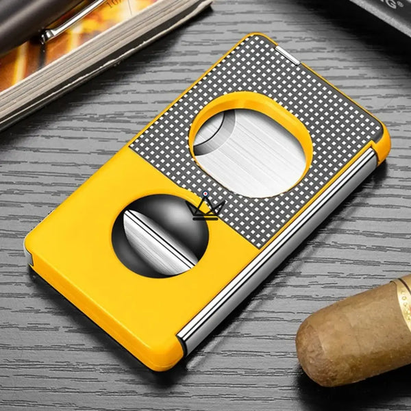 Coupe-Cigare Elite Slice — 3 Coupes en 1 (Droite, V, Poinçon), Acier Inoxydable & Résine Premium, 6 Finitions, Coffret Cadeau Inclus, Jaune Vibrant