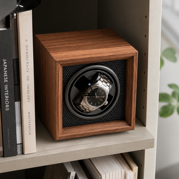 Uhrenbeweger WoodWind für Automatikuhren – Nussbaum & LED, 1 bis 4 Uhren | 5 Modi, Solo (1 Platz)