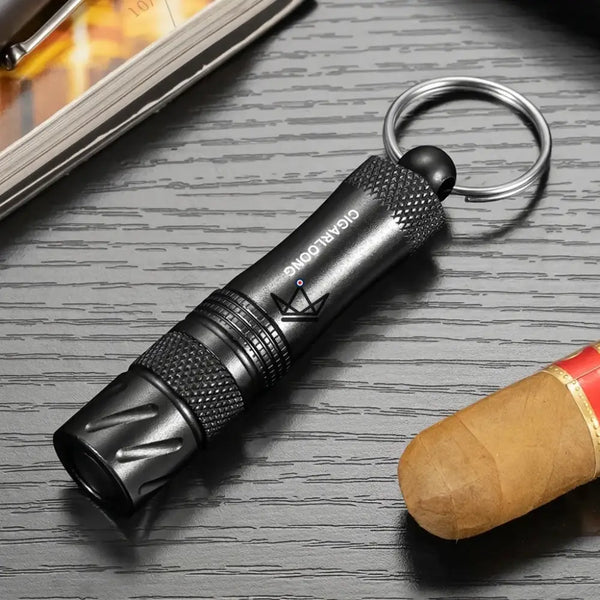 3-in-1-Zigarrenbohrer-Schlüsselanhänger mit versteckter Nadel — VIGIE – 2/20